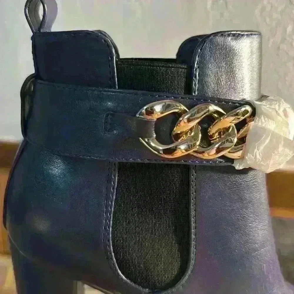 Shoedazzle Blue Faux Leather Chunky Sole High Heel Bootie w/ Ankle Chains